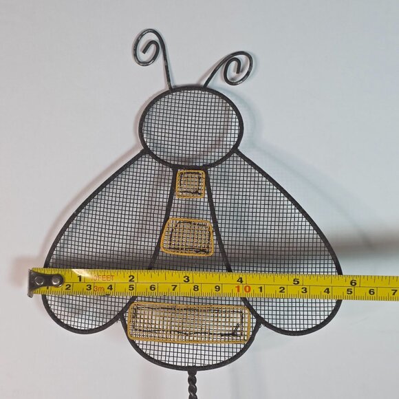 Metal Mesh Decorative Bee Wall Art With Vintage Yellow Wooden Base By Tender Hea - Picture 6 of 10
